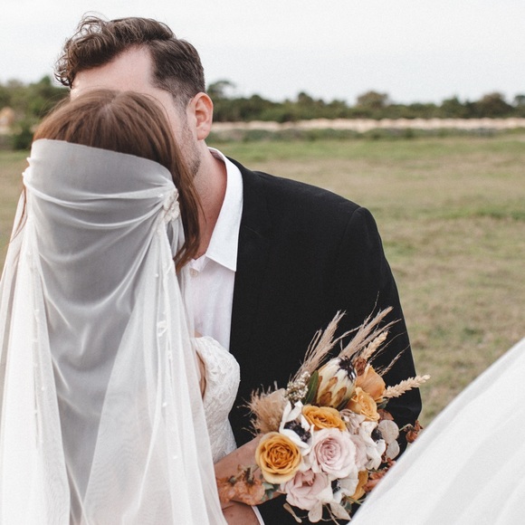 Bo & Luca Rosa Veil - Picture 6 of 11